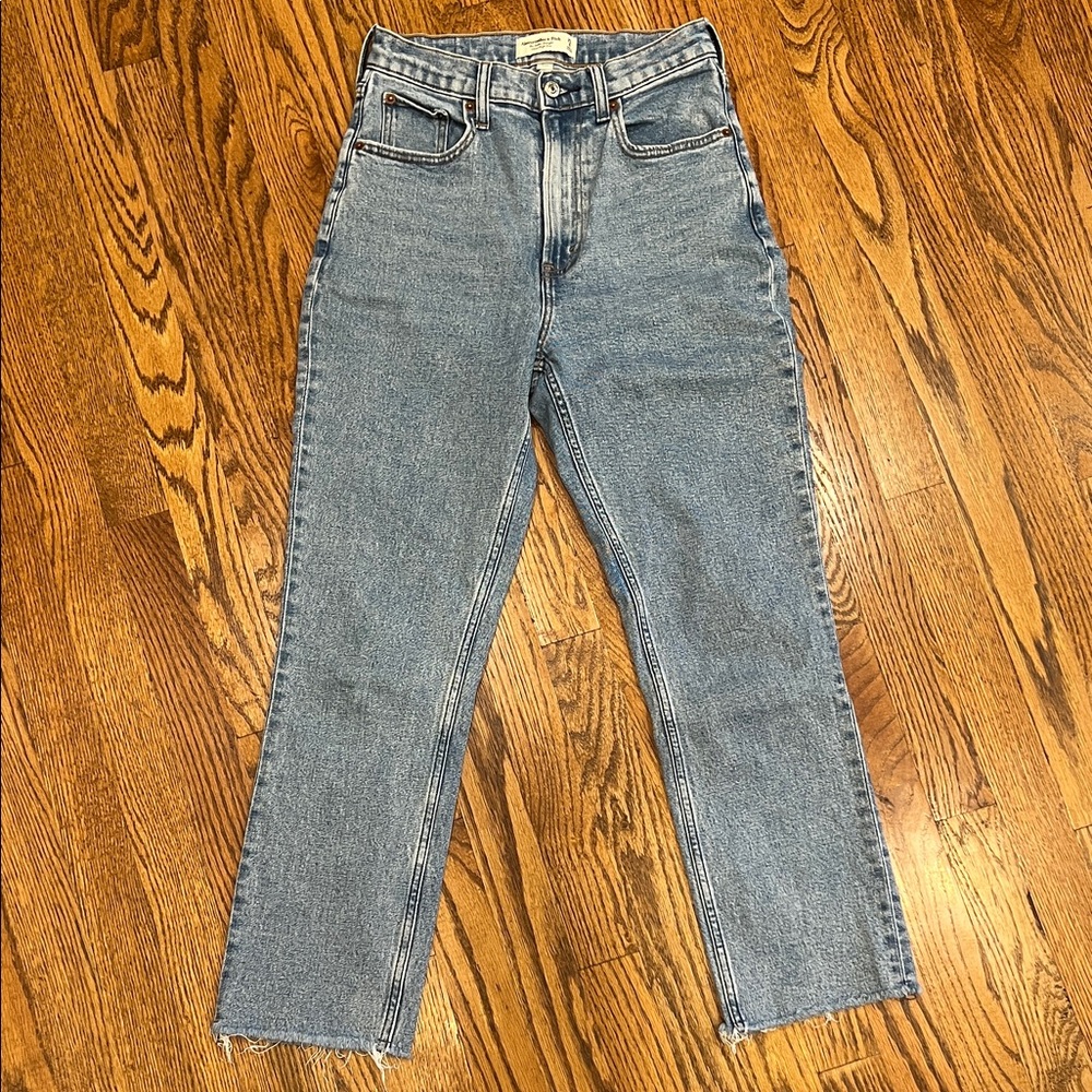 Abercrombie & Fitch Women's The Ankle Straight Ultra High Rise Curve Love